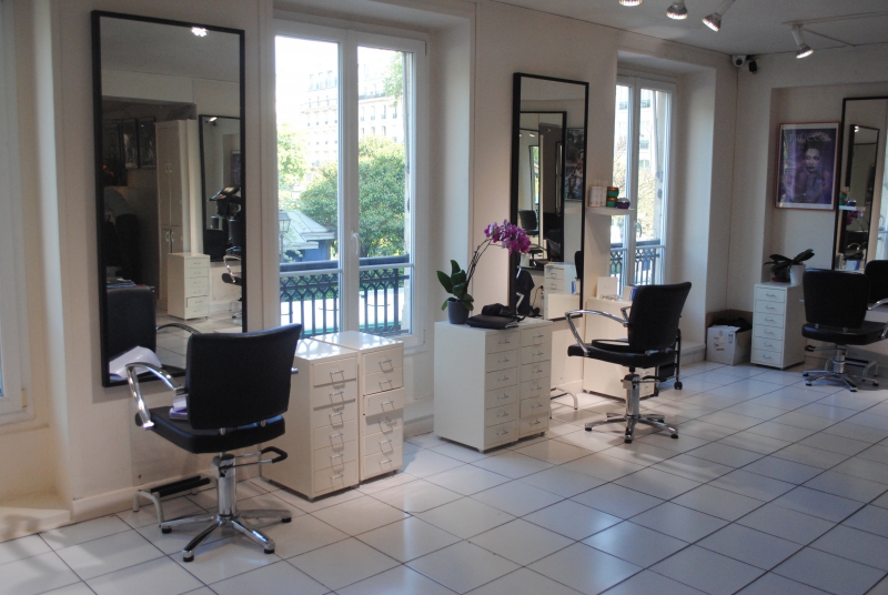 coiffure-BOUYON-min_floor-home-office-property-living-room-room-781228-pxhere.com